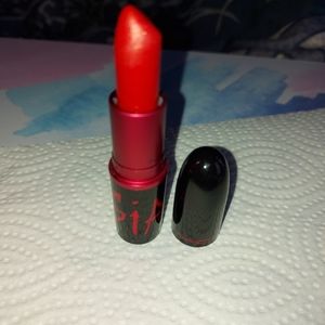 Mac cosmetics viva glam Sia lipstick